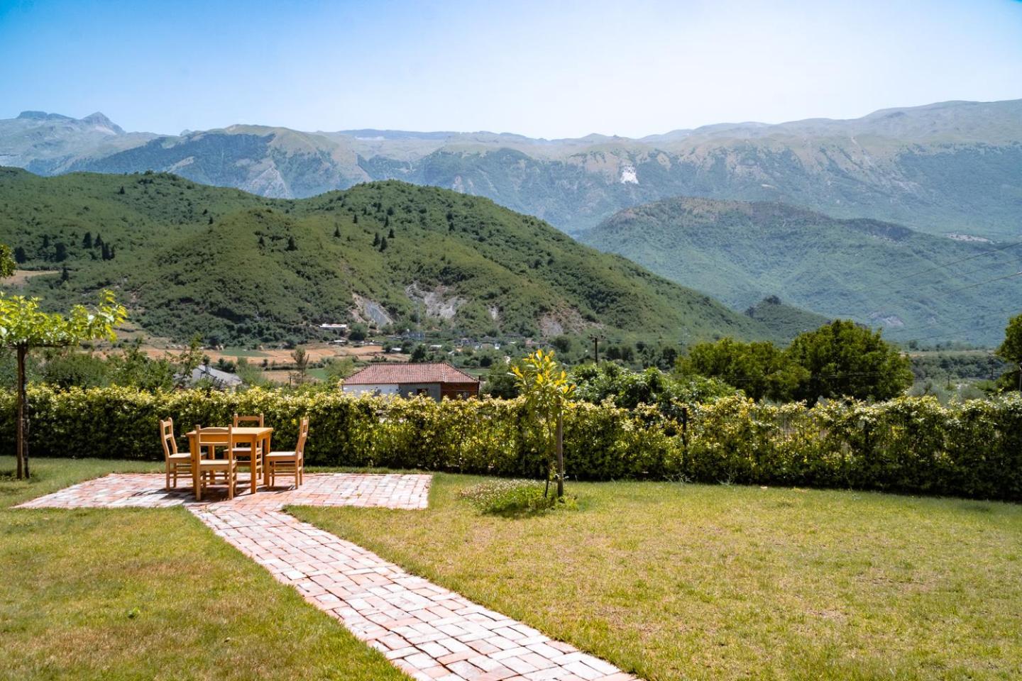 Bujtina Lumo & Pool Villa Përmet Exterior foto