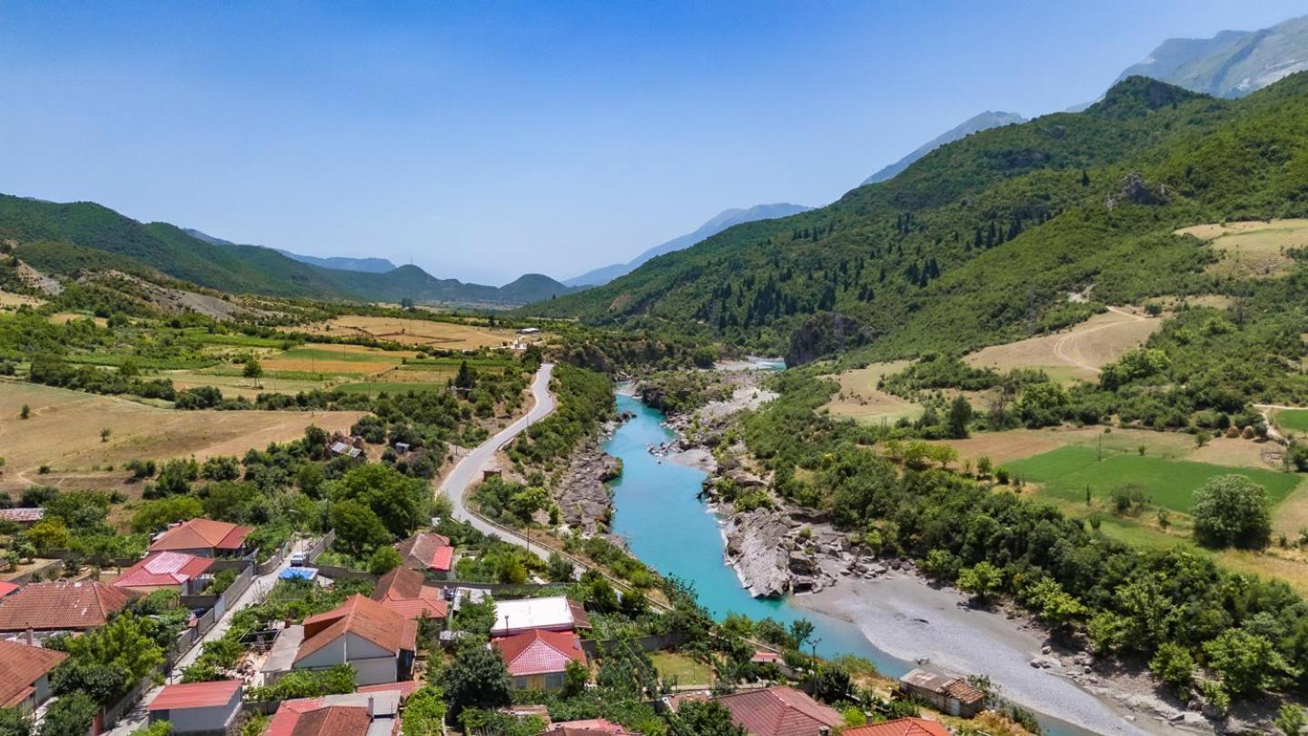Bujtina Lumo & Pool Villa Përmet Exterior foto