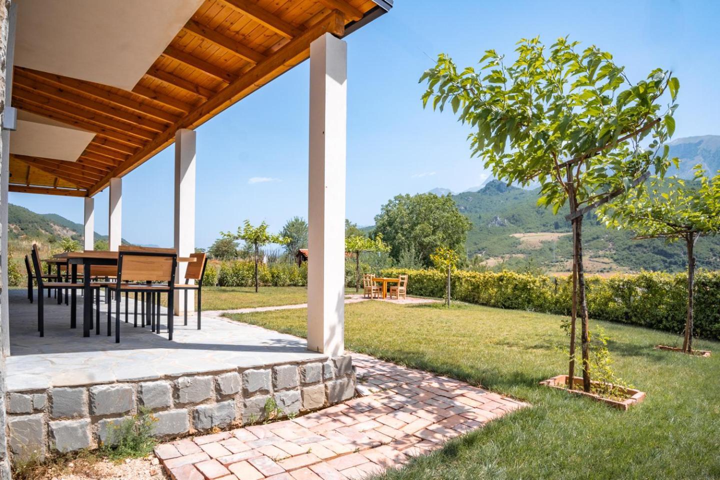 Bujtina Lumo & Pool Villa Përmet Exterior foto