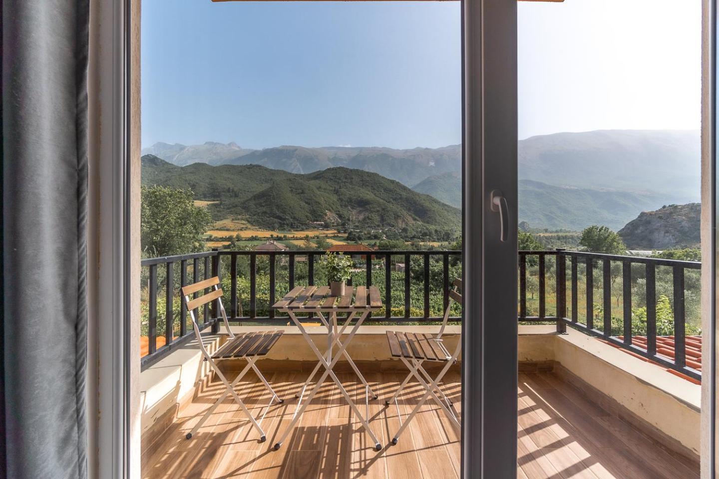 Bujtina Lumo & Pool Villa Përmet Exterior foto
